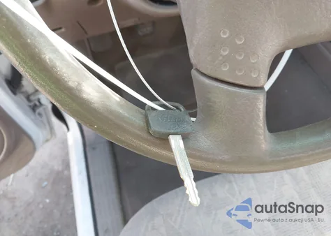 2002 Toyota Tacoma из США, поврежденный, VIN 5TENL42N02Z113253